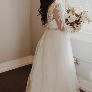 Wedding dress